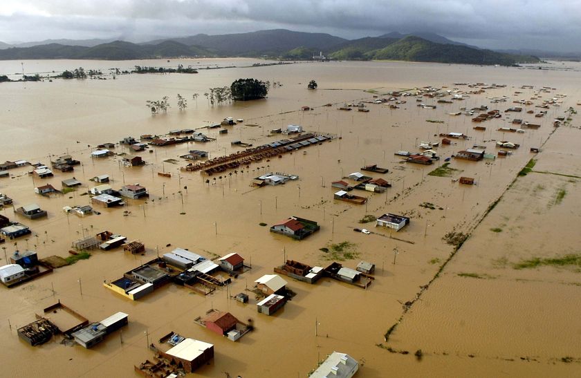 Horrifying Pictures Of Brazil Floods and Mudslides