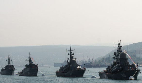 Russia sends more warships to Syria Reports