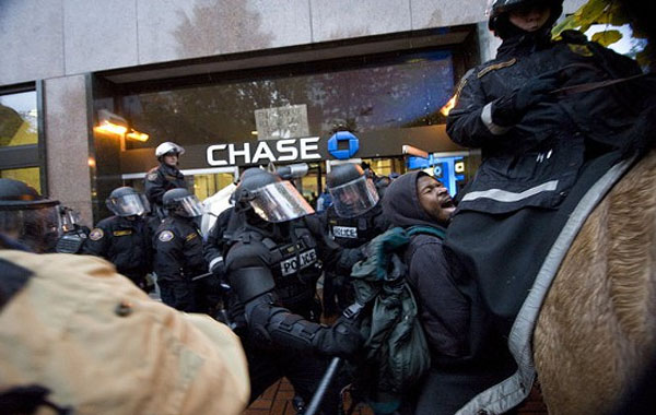 Why The Banking Elite Want Riots in America