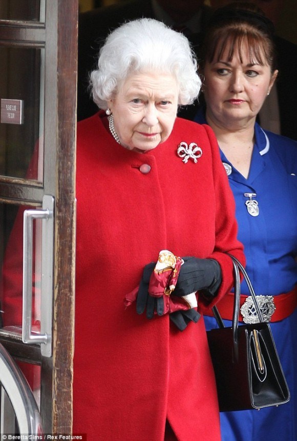 Why is Queen Elizabeth’s Nurse Wearing a Masonic Belt