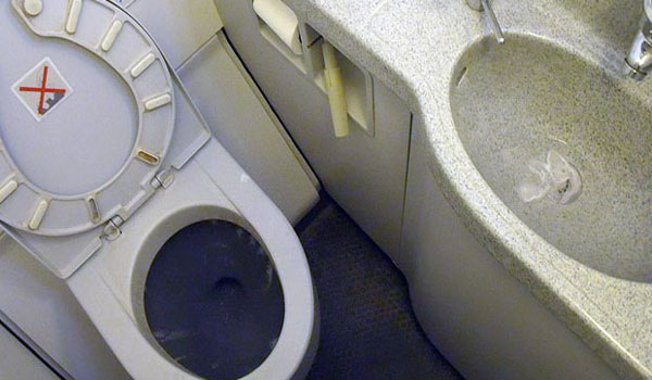TSA detains man for failing to flush toilet