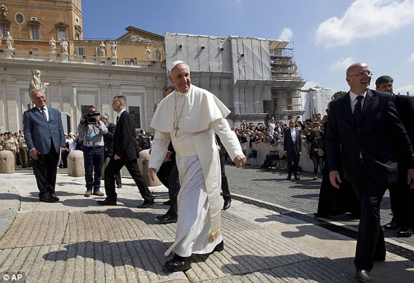 Pope admits there is a ‘gay lobby’ at the highest levels of the Vatican