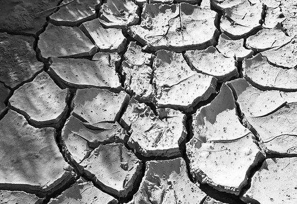 California Farmers Demand Fracking Moratorium in Worst Drought in History