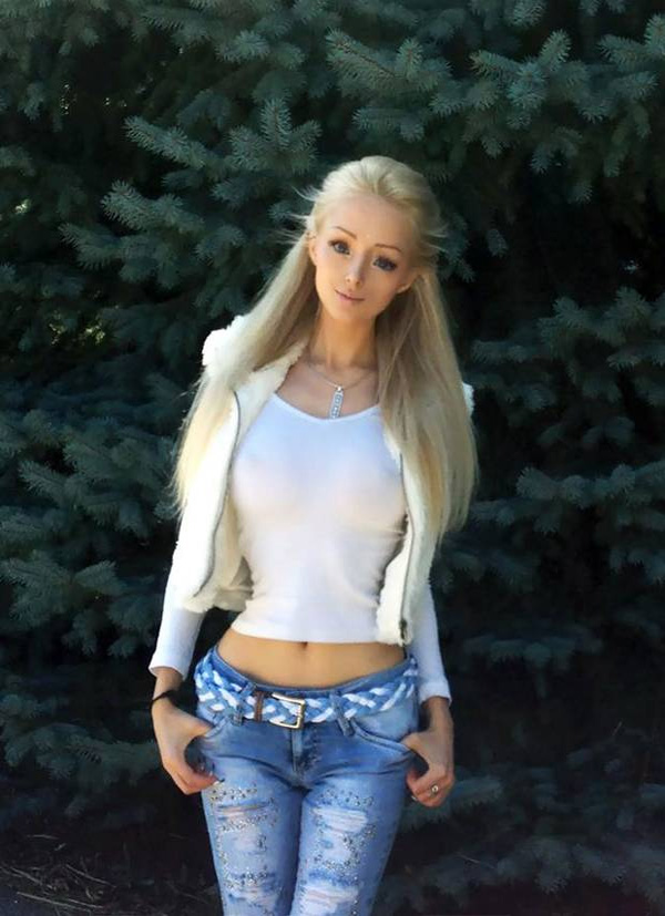 'Human Barbie' says she wants to 'subsist on air and light alone'