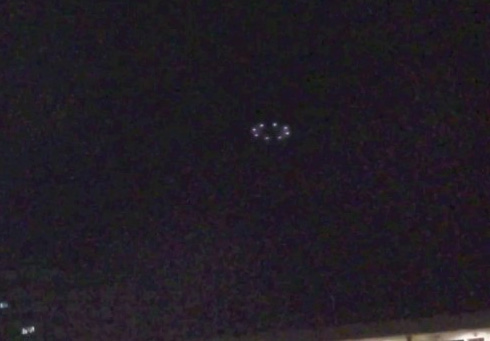 Video UFO in the sky at Ang Mo Kio HDB area