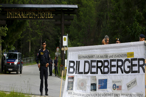 Bilderberg Members Topple When Reporters… You Have To See These Cockroaches Flee Priceless