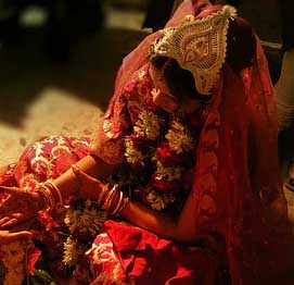 US Man Chooses Arranged Marriage in India
