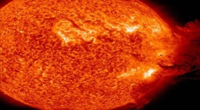 A solar ‘superstorm’ is coming and we’ll only get 30-minute warning