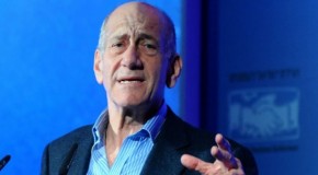 Olmert: PM has ‘declared war on the US government’