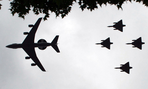 NATO to fly AWACS over Poland, Romania to monitor Ukraine crisis