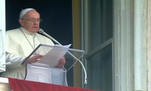 WATCH – Pope Francis drops the F-bomb at Sunday Vatican Address – Thousands Were Stunned