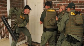Shock FedGov Court Ruling: Police Can Kick In Your Door and Seize Guns Without Warrant or Charges