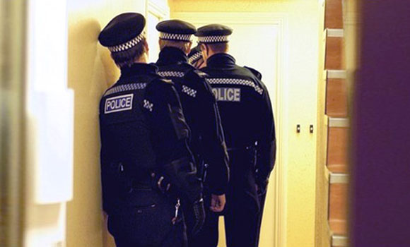 Police Come To Your Door Without A Warrant