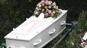 Woman suffocates in her grave as police try to dig her back up