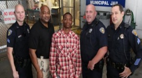 [Watch] Arrested Handcuffed Teen Hailed a Hero After Saving Cop’s Life