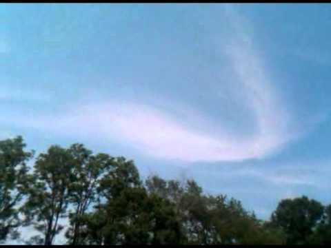 Chemtrails And Haarp At My Crib May 12th 2011 Part 2