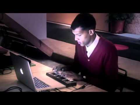 Stromae : How to make a hit song in one minute