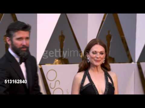 Julianne Moore at the 88th Annual Academy Awards   Arrivals Oscar 2016