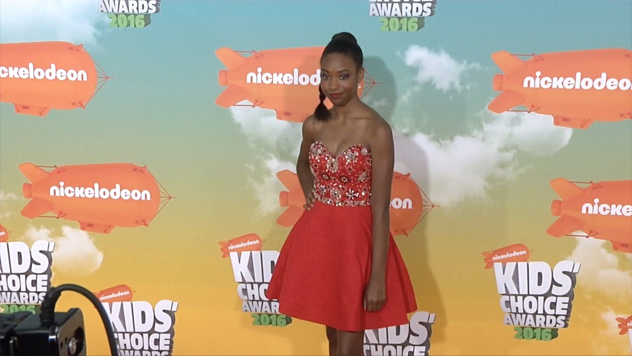 Reiya Downs Kids’ Choice Awards Orange Carpet Arrivals