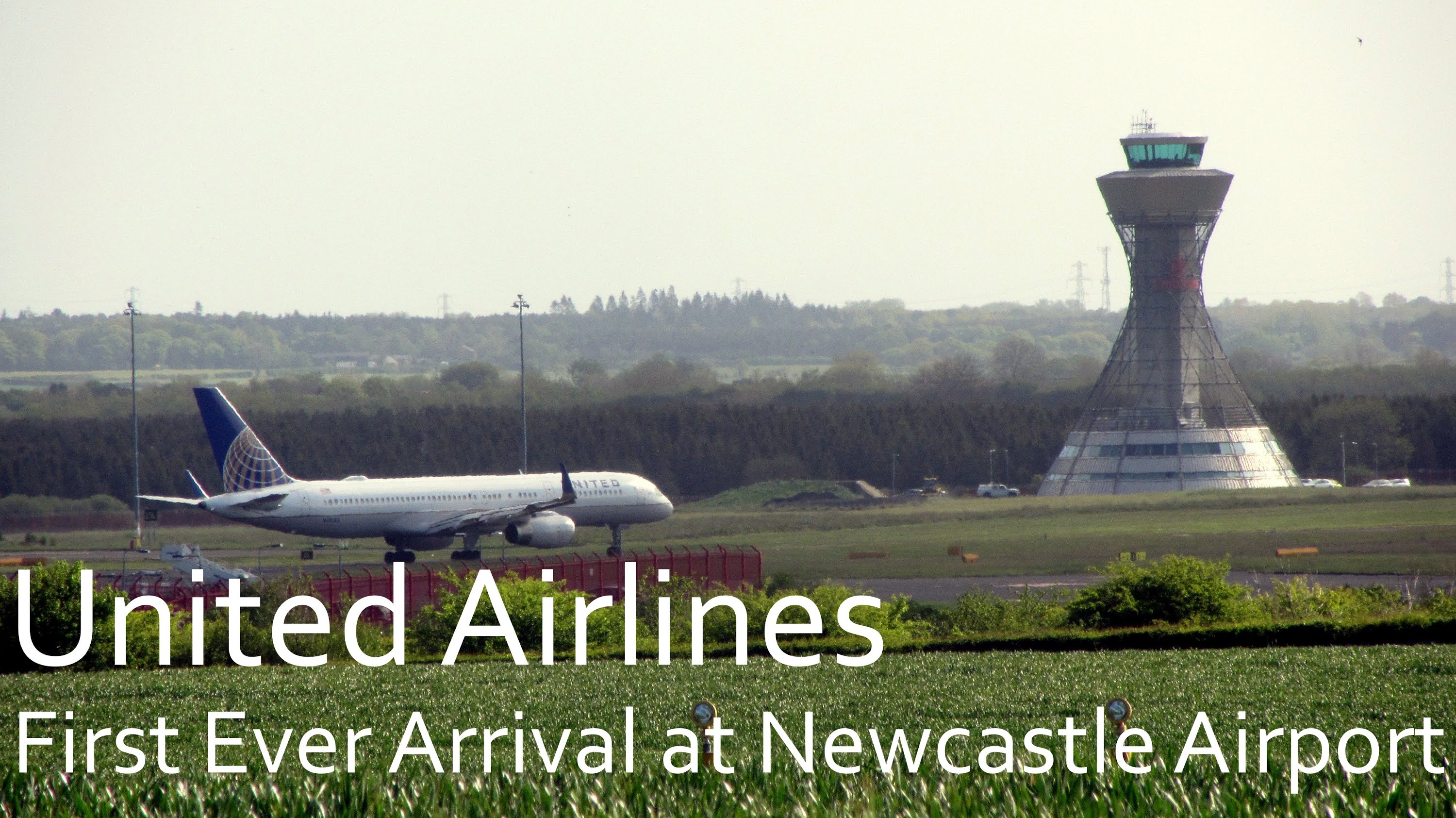 United Airlines 757 | First arrival in Newcastle * INCLUDES water cannon HEALTH *