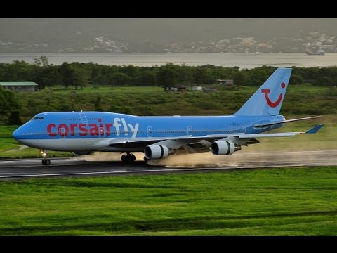 Wet Runway heavy arrivals from the control tower – Martinique B777, B747, A330