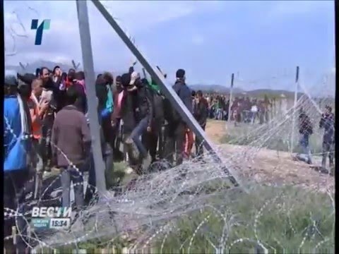 Macedonian Police Use Tear Gas on Migrants at Macedonian-Greek Border