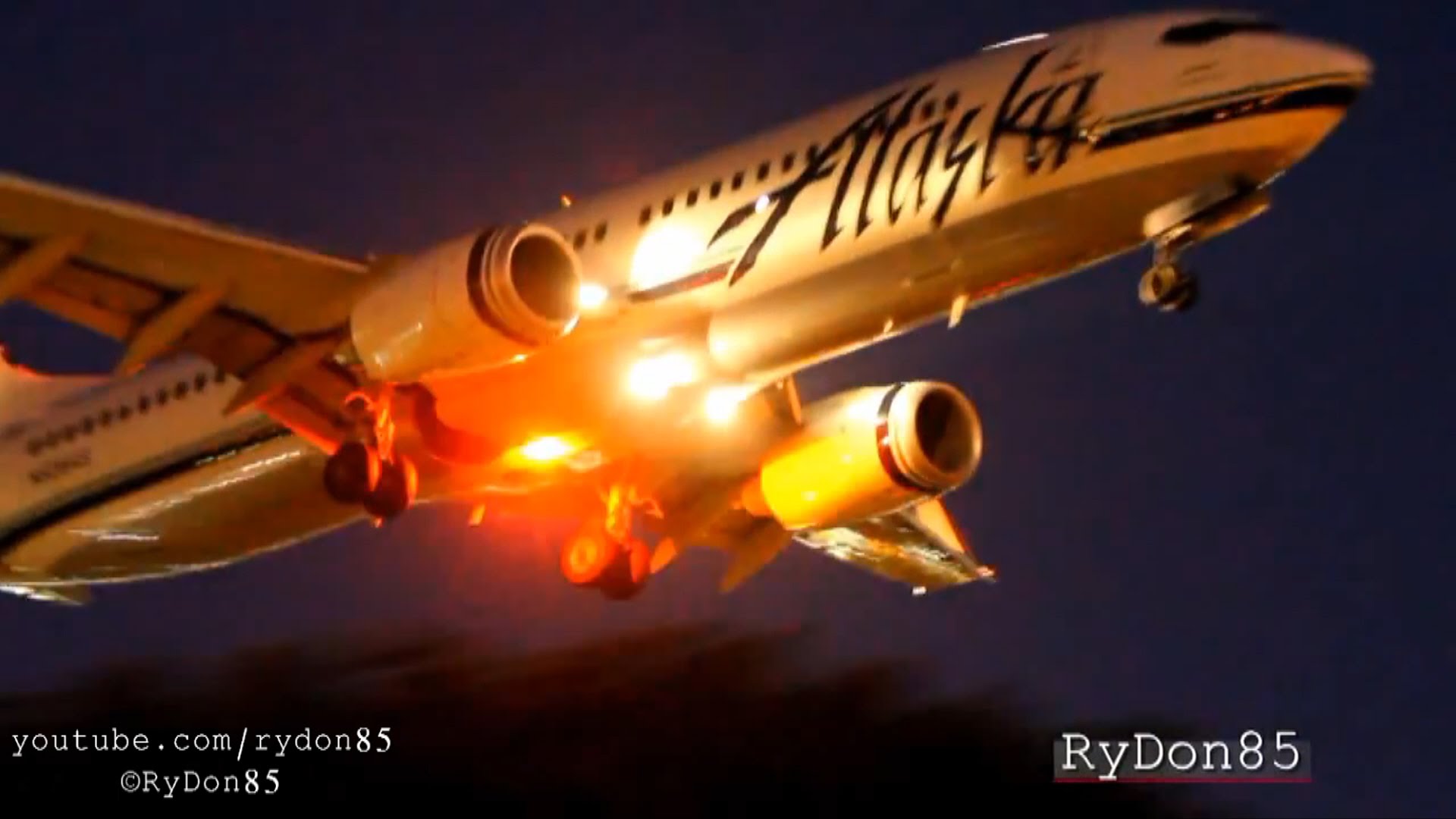 Boeing 737 Sunset Arrivals at Los Angeles – LAX