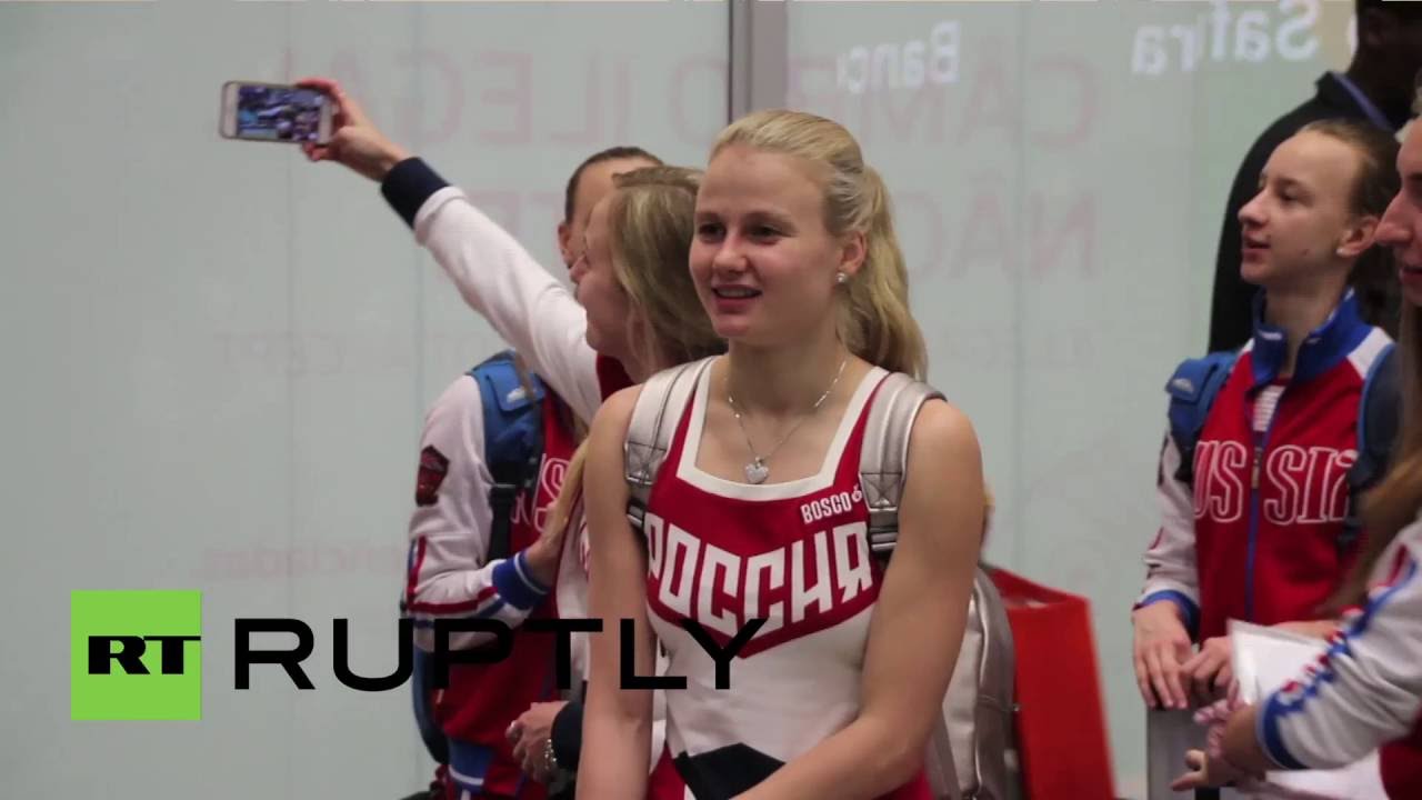 Brazil: Russian athletes arriving for Rio Olympics receive warm welcome