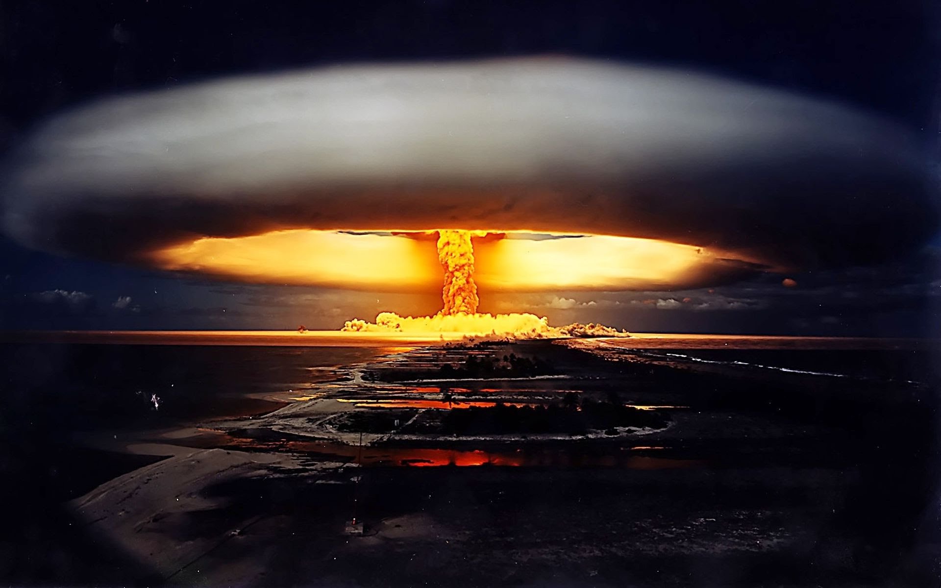5 Times We Barely Avoided Nuclear World War 3 During the Cold War
