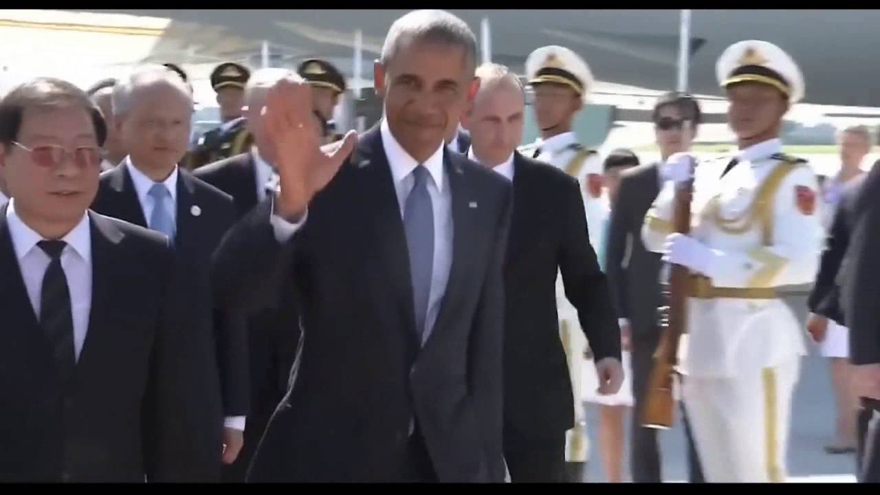Compare: Obama and Putin  Arrive in Hangzhou (China) for G20 Summit. Sep.03, 2016