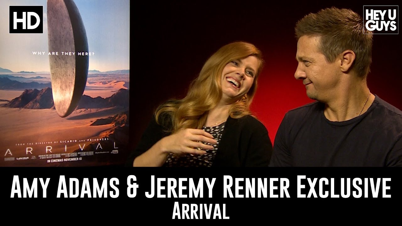 Amy Adams & Jeremy Renner Arrival Exclusive Interview