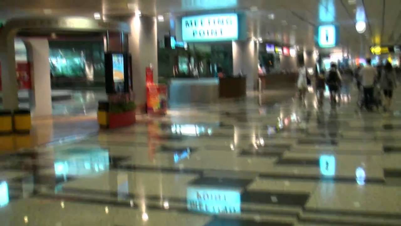 Singapore Changi Airport Terminal 3: Level 1 Public Area, the Arrivals Level
