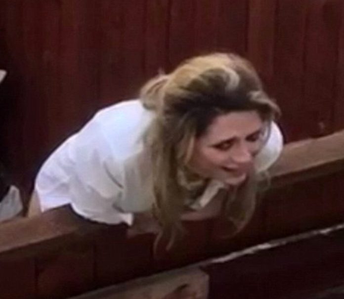 Mischa Barton Under “Psychiatric Evaluation” After Breaking Down And Screaming That Her Mother Is a Witch – The Vigilant Citizen