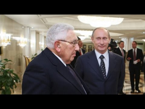 Vladimir Putin and Henry Kissinger Meet To Discuss New World Order